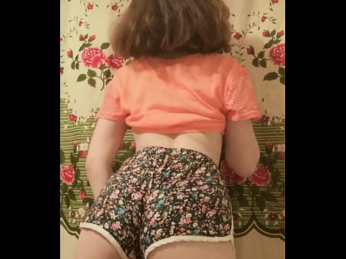 ❤️ Sexy jonge babe dy't har koarte broek op 'e kamera útstrielet ☑ Seksfideo by porno fy.onlydesiporn.ru